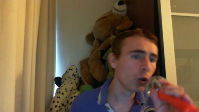 Wiwi égratigne les histoires qui finissent de Claude Barzotti