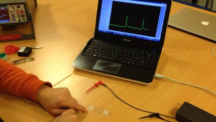 Bringing capacitive-like touch experience and force sensitivity to a rigid support