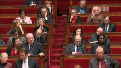 Ayrault accuse un député UMP d'être responsable de la montée du communautarisme