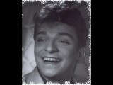 Zeki Müren  -  Beni Sevmeni İstiyorum