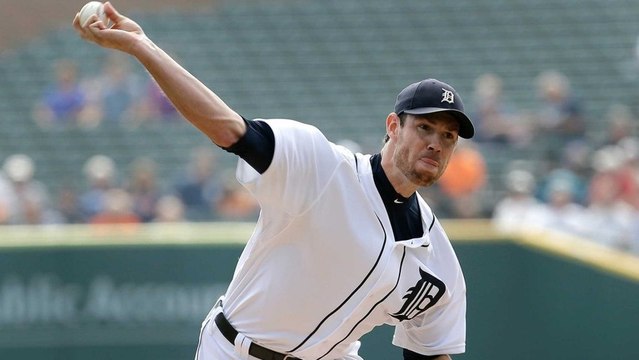 Nationals trade for Fister, upgrade rotation