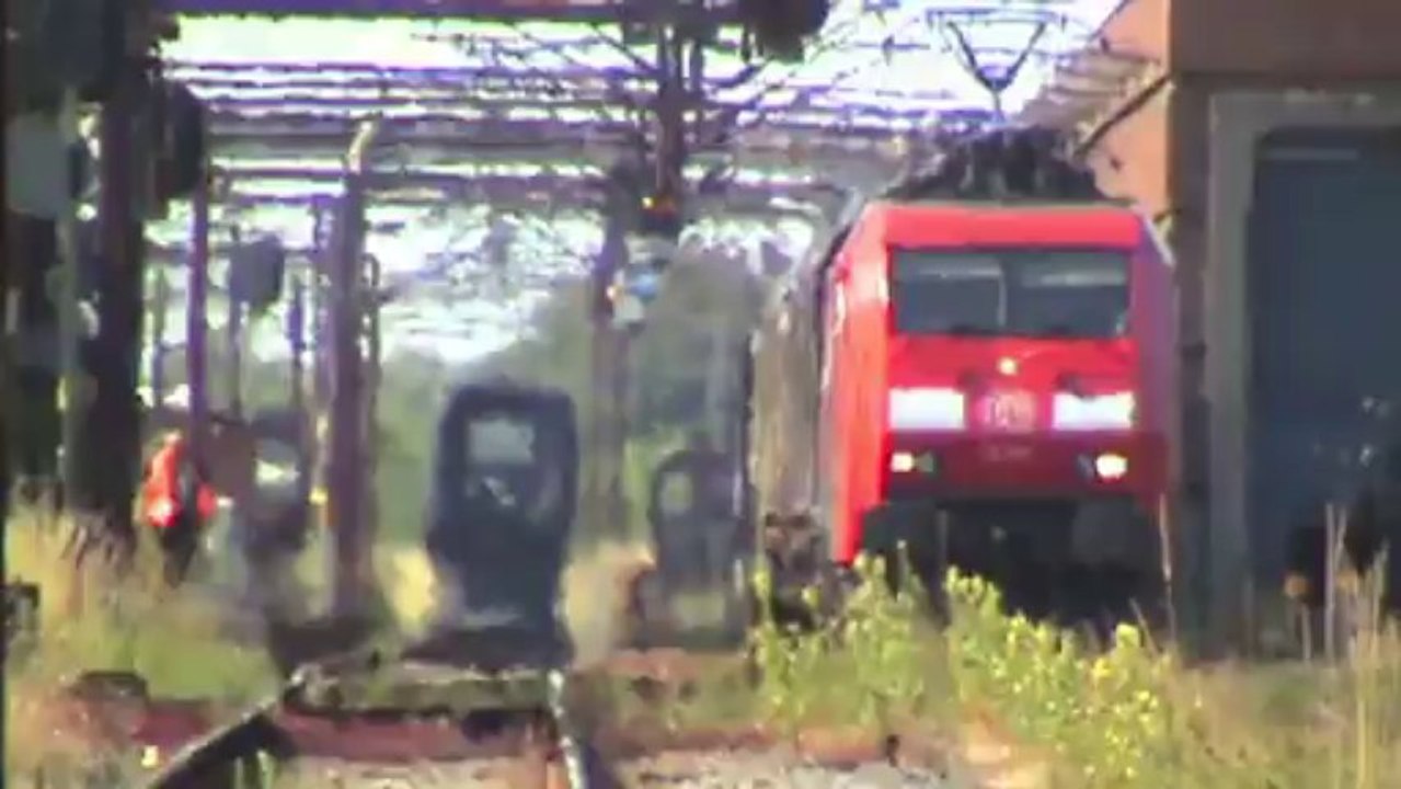 Grenzbahnhof Padborg, ICE TD, 3x DSB IC3, 2x sechsachser Baureihe EG von DBS Green Cargo