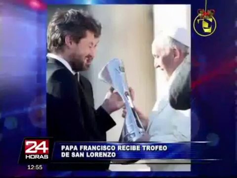 VIDEO: el Papa Francisco 'levantó' la copa con San Lorenzo en el Vaticano