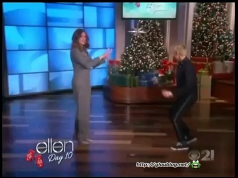 TEDS 2013 12 18 Monologue & Julia Roberts