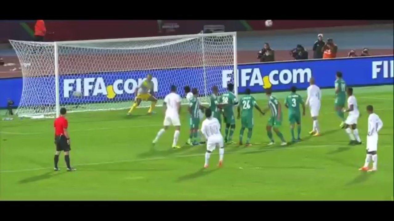Ronaldinho Fantastic Free Kick Goal vs Raja Casablanca ● 18-12-2013