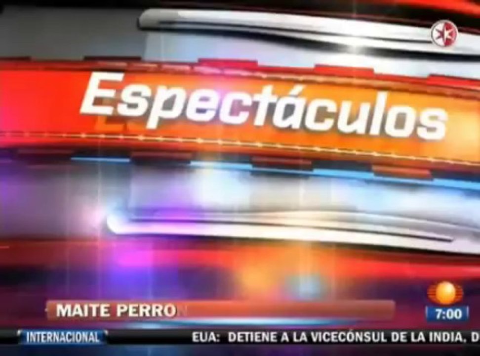 Maite Perroni firma de autógrafos (1N)