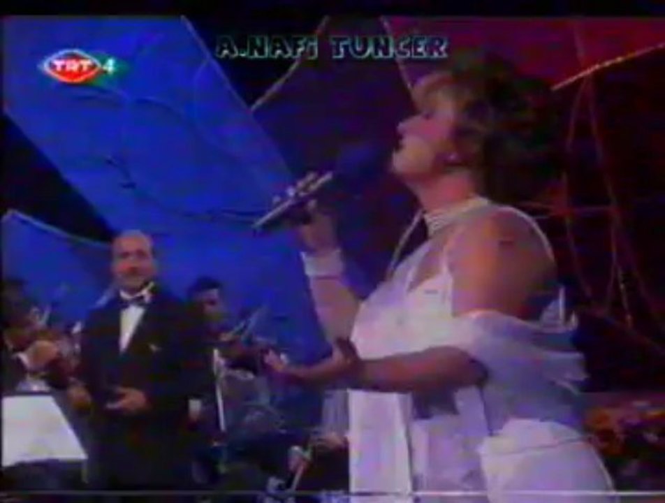 Ayşe TAŞ-Dinmiyor Hiç Bu Akşam Ne Gözyaşım Ne Acım