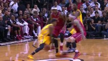LeBron James Thunderous Dunk