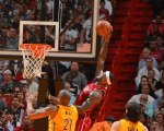 Top 10 : LeBron James, Miles Plumlee et DeAndre Jordan en puissance, Sullinger en finesse