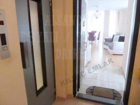 İzmir Alsancak'ta kiralık daire : eşyalı eşyasız kiralık daire