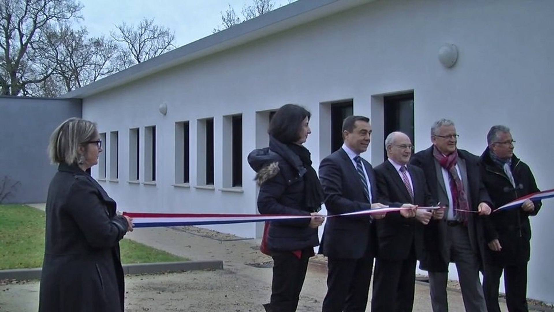 Foyer De L Enfance La Roche Sur Yon Ouverture d'un foyer pour adolescentes à la Brossardière en Vendée - Vidéo  Dailymotion