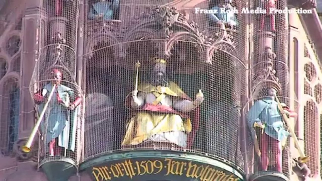 Das Nürnberger Männleinlaufen an der Frauenkirche