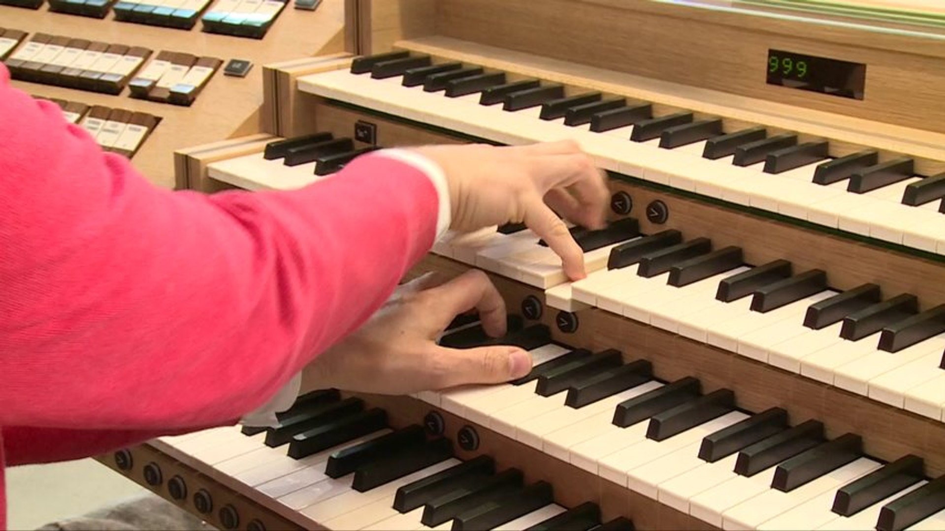 L'orgue de Radio France joue ses premières notes (2/2) - Vidéo Dailymotion