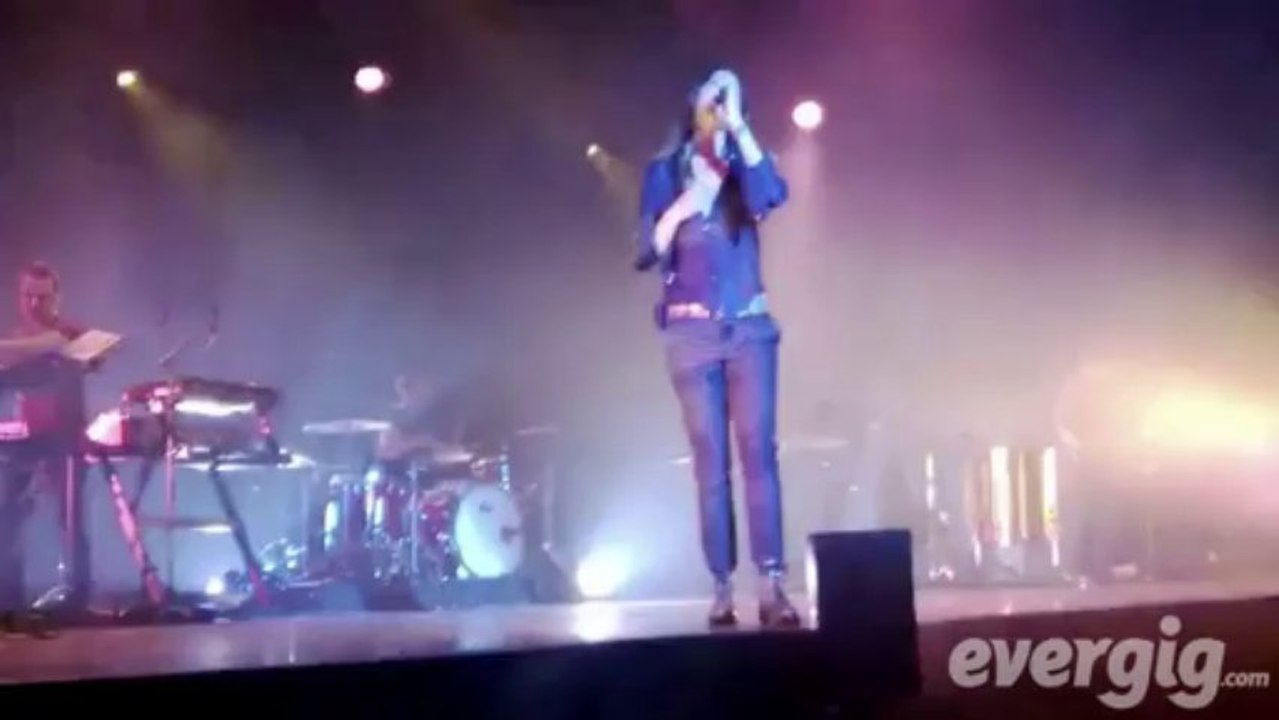 Zazie "Rue de la Paix" - Halle Tony Garnier - Concert Evergig Live - Son HD