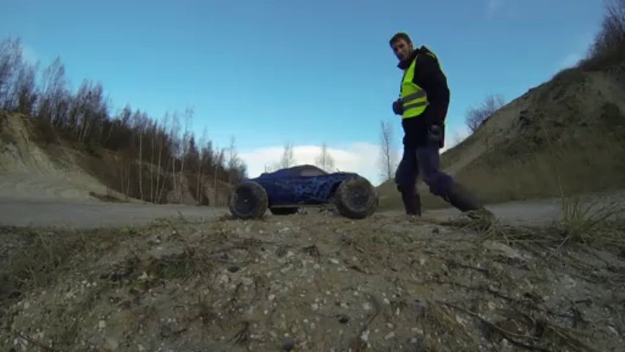 Rustler Aureli1 & Chezoit