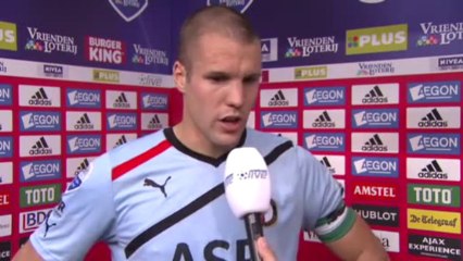 23-10-2011 Ron Vlaar na Ajax - Feyenoord