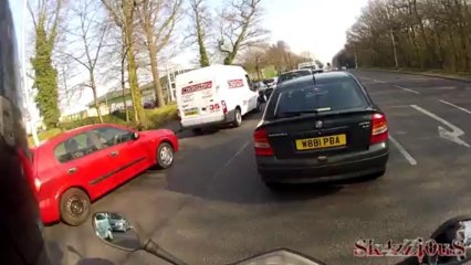 Getting your knee DOWN (A Lesson in scooter acoustics) - Vlog Day 227 22/03/2012