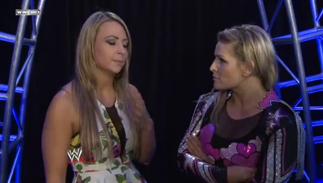 WWE NXT 19/12/13 - Natalya & Emma Backstage Segment