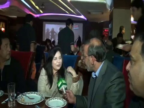 Rukhsana Noor Commenting on the new Restuarant Options on Jeevey Pakistan in Lahore.