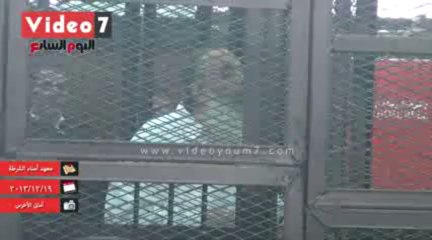 حازم ابو اسماعيل للمحكمه  الداخليه اقتحمت منزلي و سرقة جواز سفر والدتي و الجرين كارد