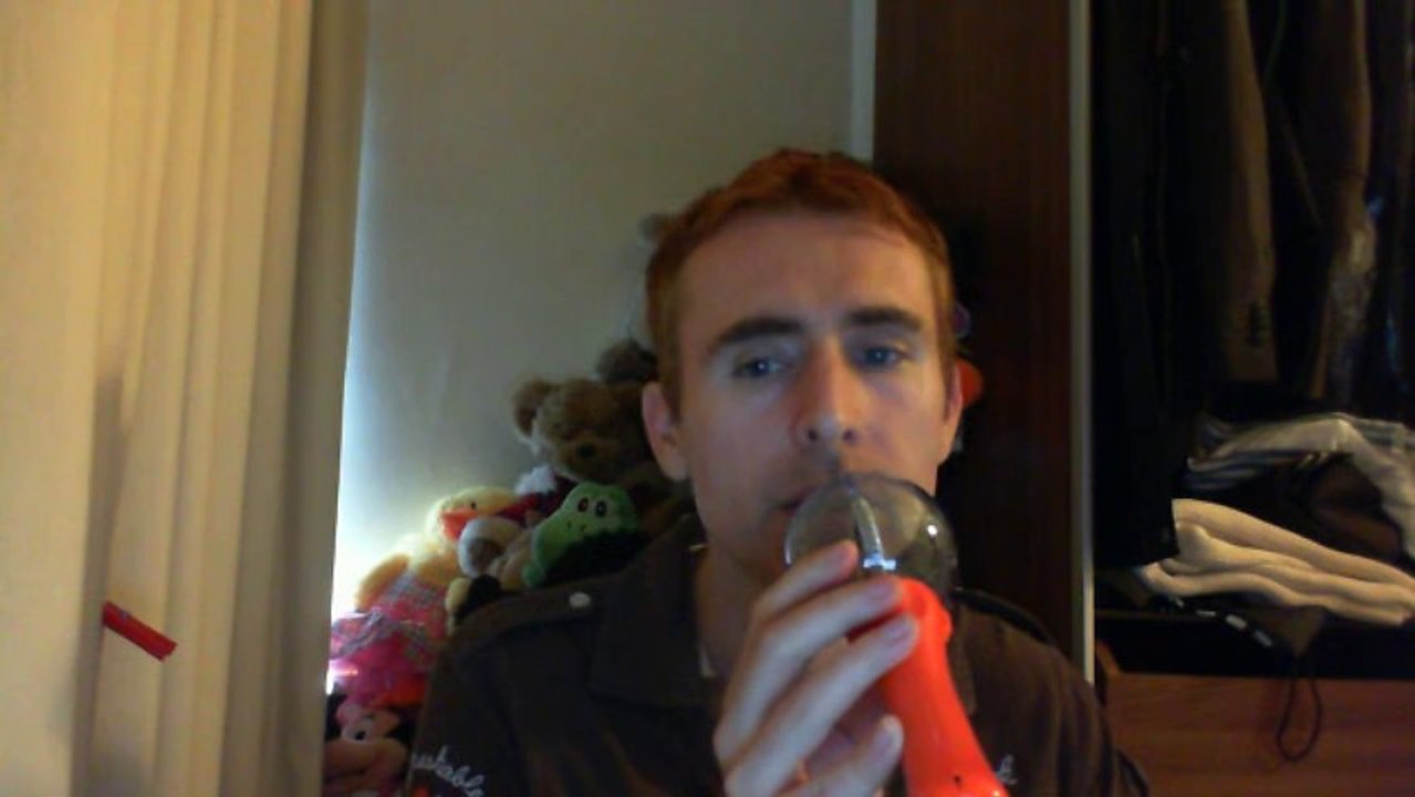 Wiwi égratigne "killin' time" de Tina Cousins