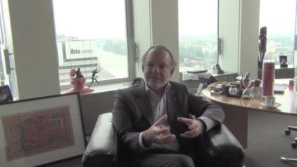 Management: comment Alain Dinin prend ses décisions