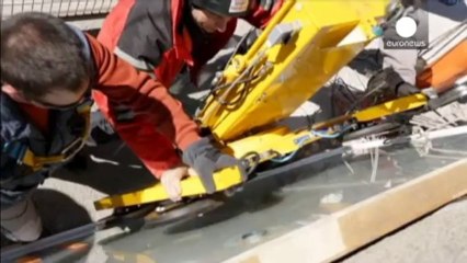 "Un passo nel vuoto".Una cabina di vetro sulla cima del Monte Bianco