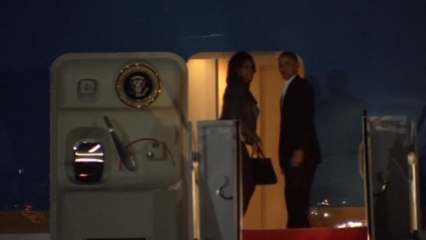 Obama heads to Hawaii for "sleep and sun" after challenging year