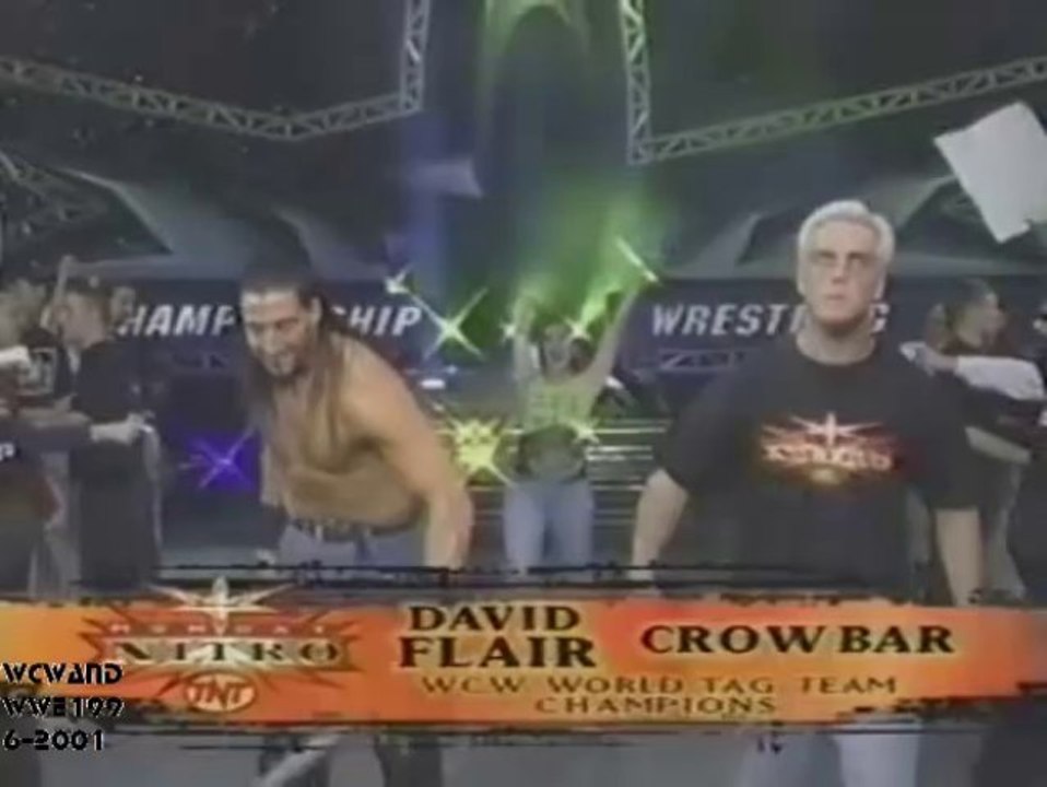 3 count vs David Flair y Crowbar