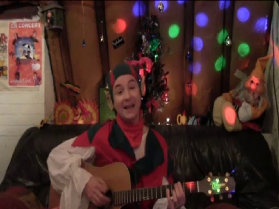 Noël c'est sympa: chanson humoristique par "Juste Filip"