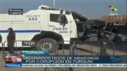 Enjuicia Turquía por corrupción a funcionarios y 2 hijos de ministros