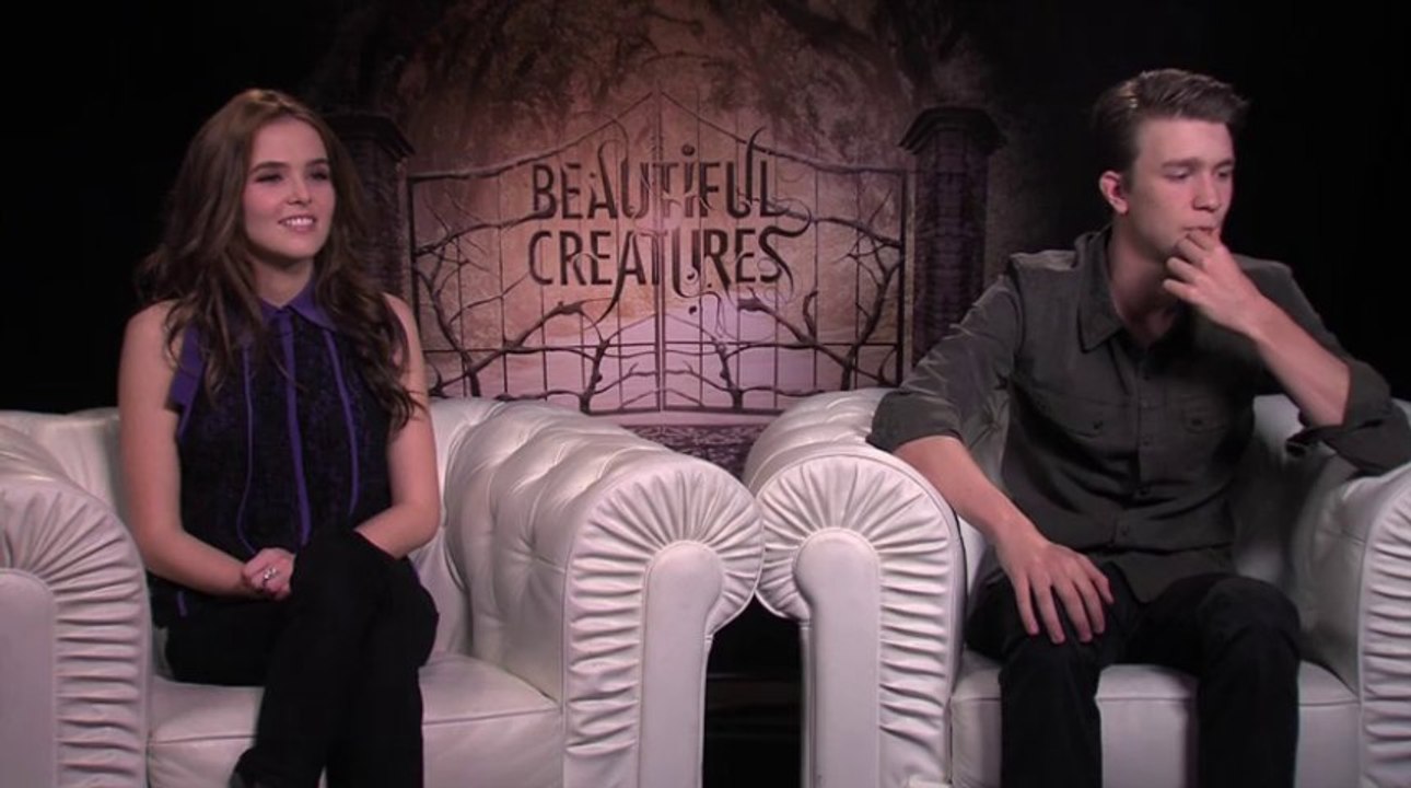 Generic Interview - Thomas Mann & Zoey Deutch - Interview Generic Interview - Thomas Mann & Zoey Deutch (Anglais)