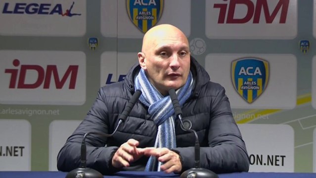 Conférence de presse AC Arles Avignon - Tours FC (1-0) : Franck DUMAS (ACA) - Olivier PANTALONI (TOURS) - 2013/2014