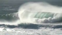 Banzai pipeline surfing 2009 North Shore Oahu world class surfing