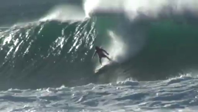 Banzai pipeline surfing North Shore Oahu world class surfing @LiveCastTV