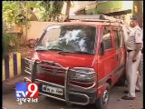 10-yr-old schoolgirl jumps off moving van to escape kidnap in Mumbai - Tv9 Gujarat