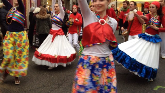 Pour Noël, les rues se sont animées samedi