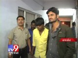 Three held for theft of valuables from Vehicles, Rajkot - Tv9 Gujarat