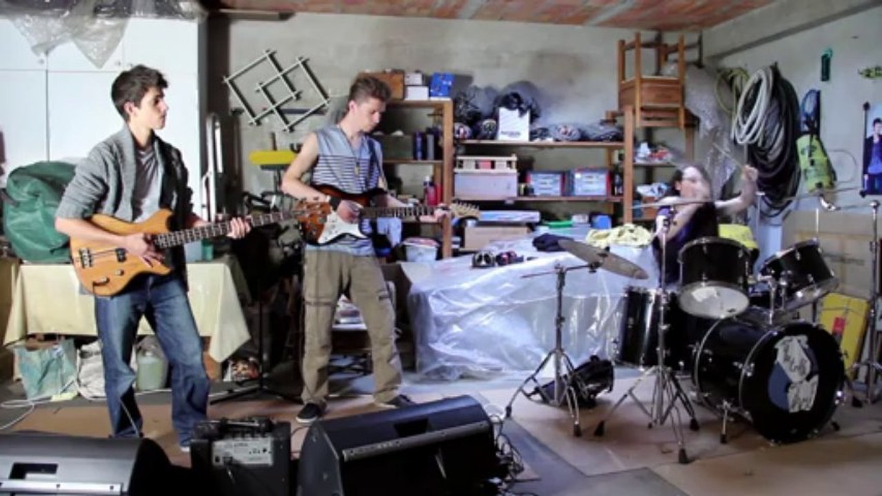 The Traffic Jam - No One Production