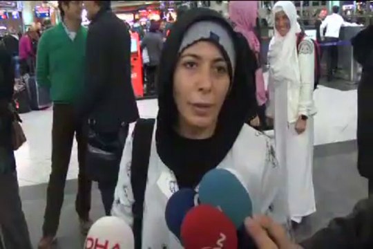 Sanatçılardan umre ziyareti