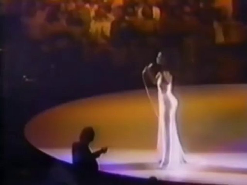 Upside Down - Michael Jackson at Diana Ross Concert (1980)