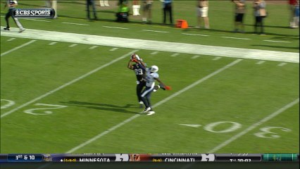 Marcedes Lewis 30-yard catch