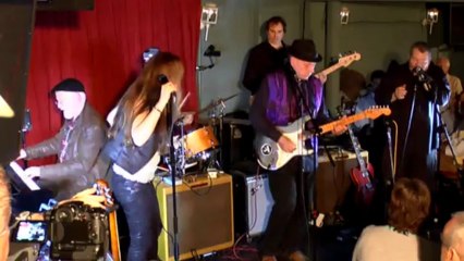 Tim Hain - Don't Cry Cos' It's Over