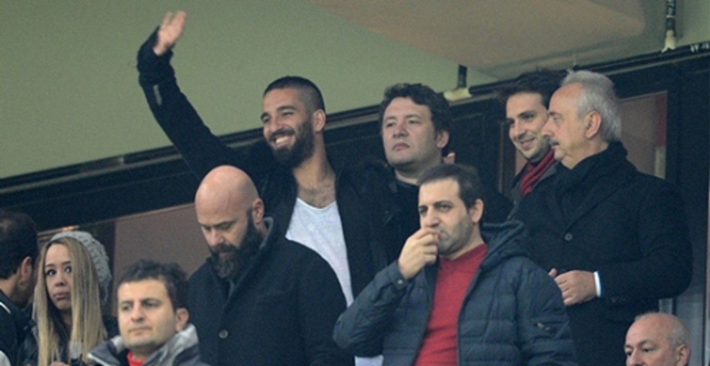 Arda Turan, Galatasaray-Trabzonspor Maçını İzledi