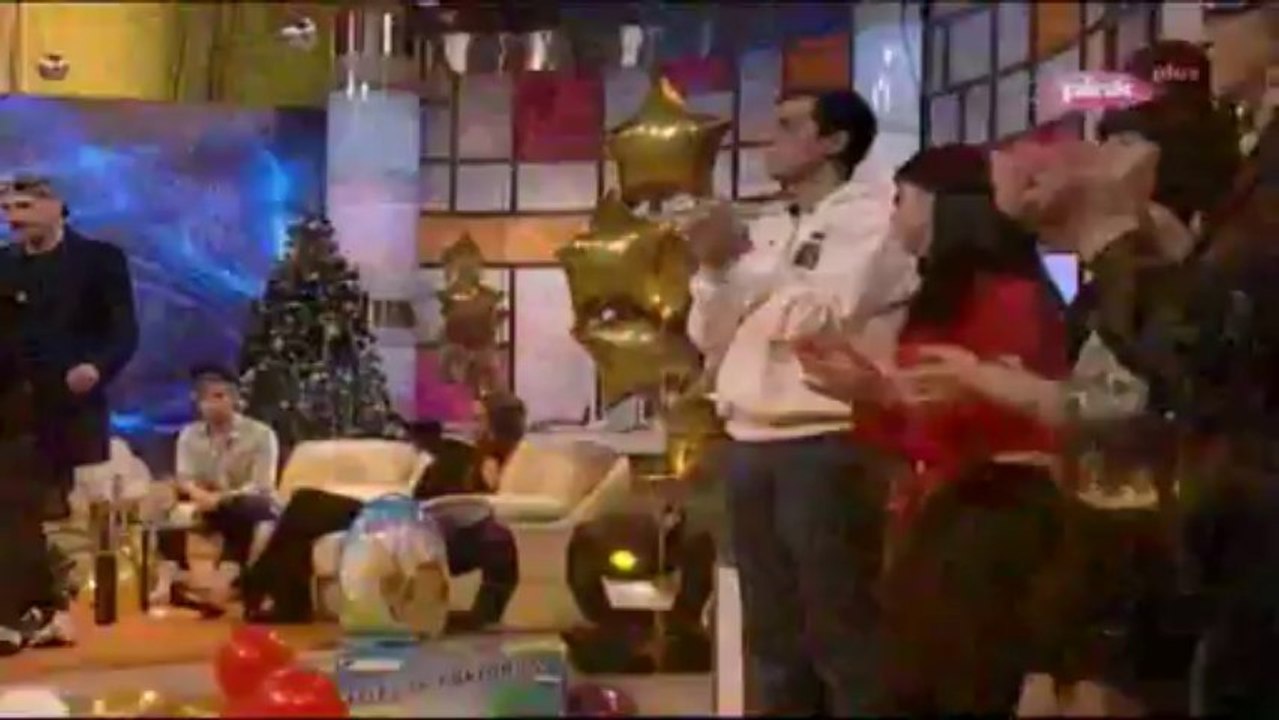 Stoja - Bela ciganka - (Nedeljno popodne) - (TV Pink 22.12.2013)