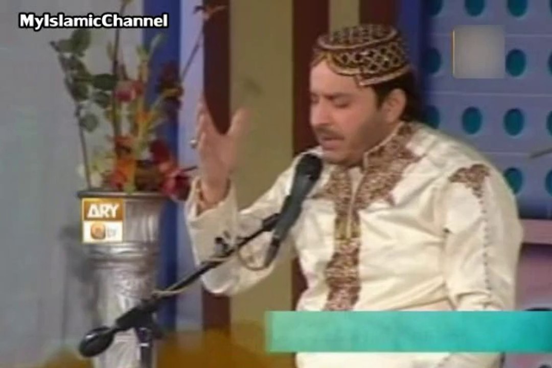 Shahbaz Qamar Faridi - Bus Mera Mahi (Urdu NaaT)