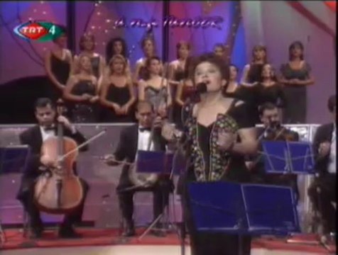 Ayşe TAŞ-Sesimde Şarkısı Aşkın Figân Olup Gidiyor