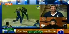 Najam Sethi dancing during Pakistan vs Srilanka match