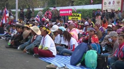 Thai protesters block election stadium