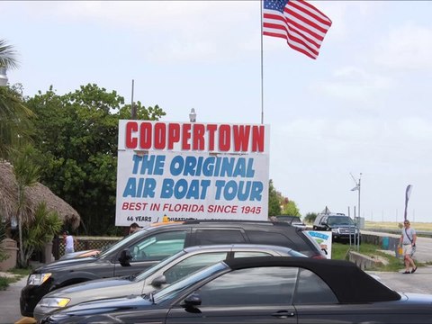 Coopertown Air Boat Tour - Gator Hunting - Florida - Alligators in the Everglades.